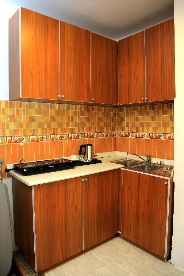 Abat Guest House Addis Abeba Esterno foto